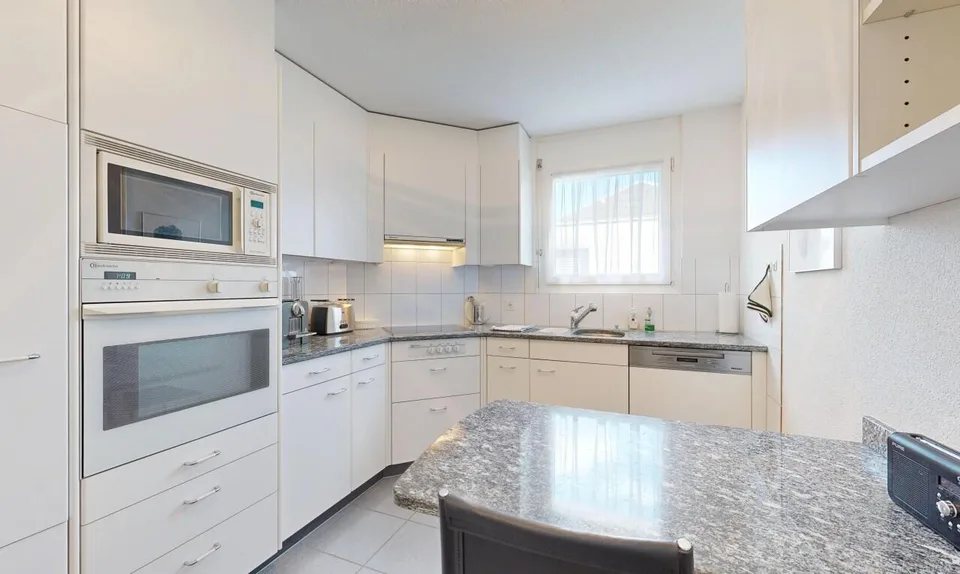 Grosszügige und helle Wohnung an top Lage