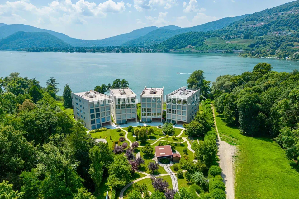 Lugano-Muzzano, zu verkaufen: moderne Wohnung direkt am Luganersee mit grossem privatem Garten – Foto 13 von 13