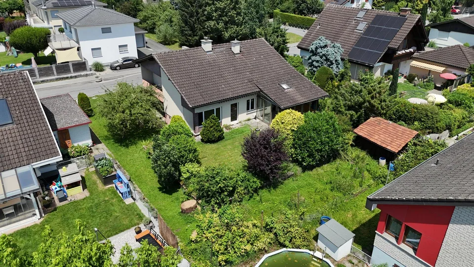 Charmantes Einfamilienhaus mit grosszügigem Garten