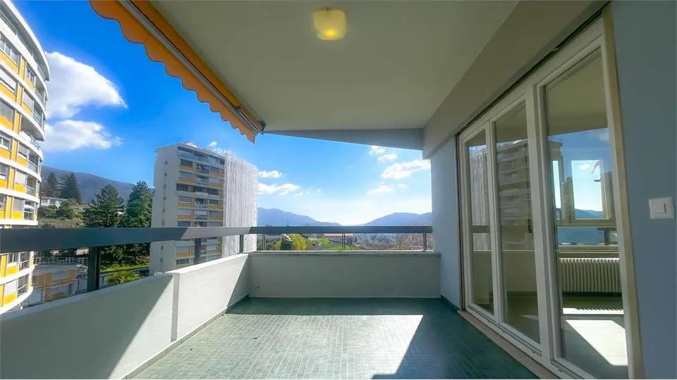 APPARTAMENTO 3 LOCALI CON VISTA  APERTA