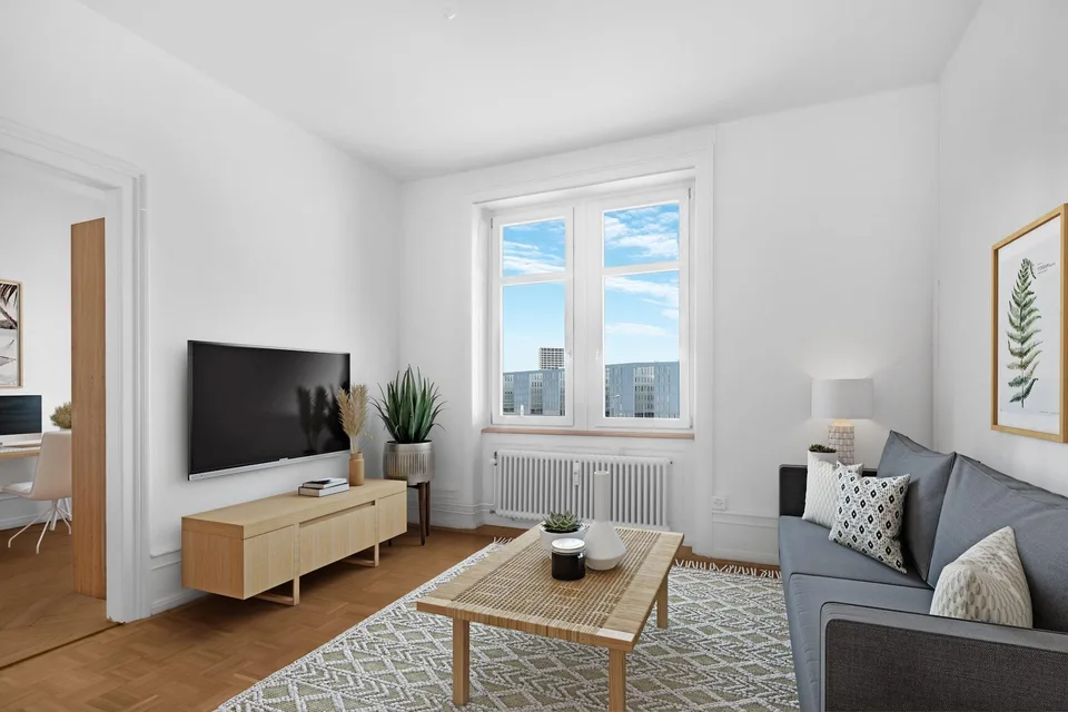Apartment with Charm Seeks Tenant with Charm!