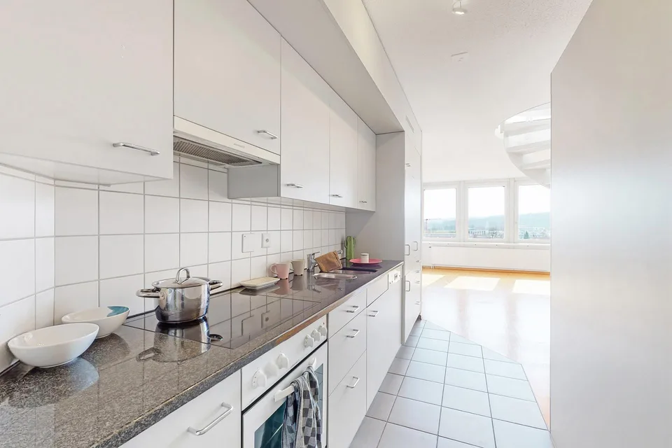 Ideal maisonette apartment for commuters or frequent travelers!