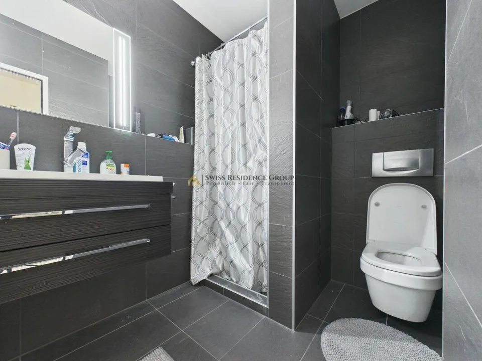 Exklusive 5.5-Zimmer-Dachwohnung mit Panoramaausblick und hochwerti...