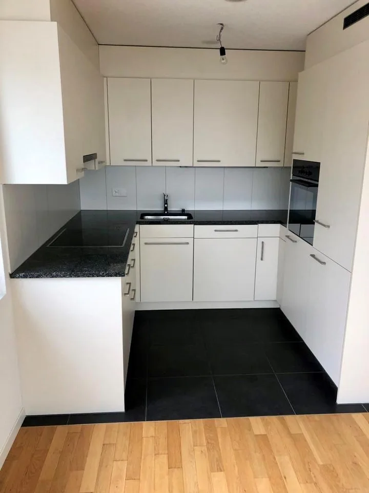 Gemütliche 4.5 Zimmer-Wohnung mit Balkon