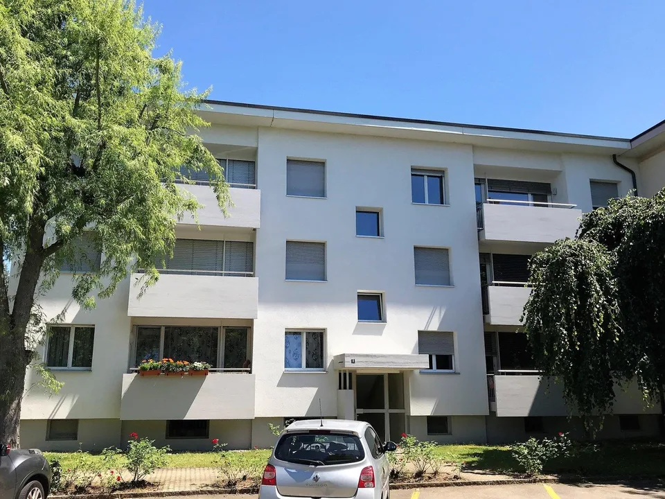 Moderne 2.5-Zimmer-Wohnung mit Balkon - ruhig gelegen in Muttenz