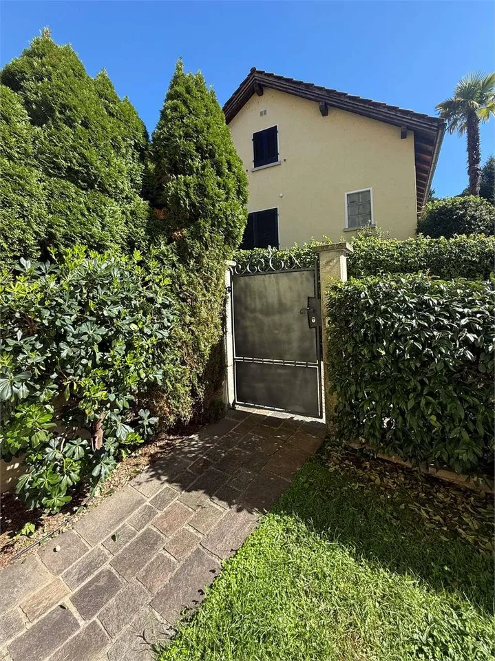 In Morcote, 4,5-Zimmer-Wohnung mit Garten zur Miete