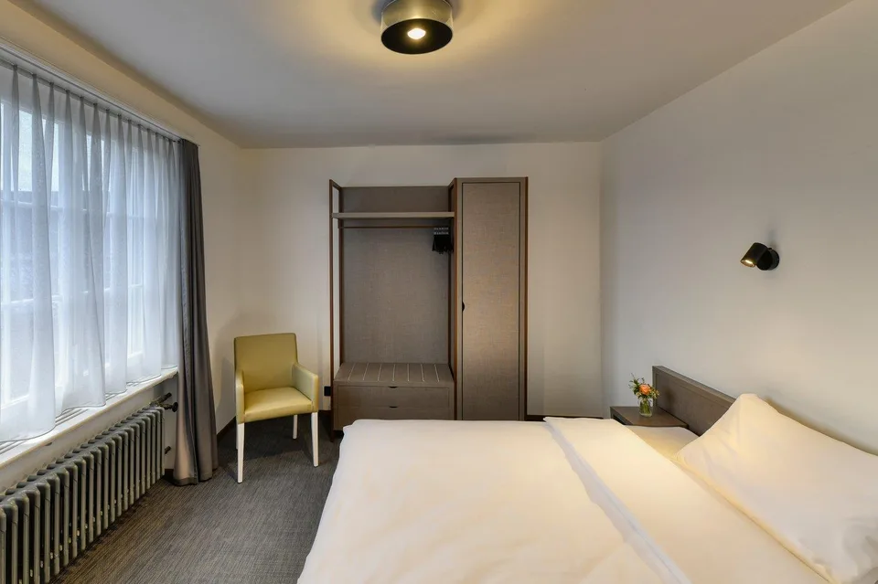 Appartement rénové, meublé "F35" à Emmenbrücke