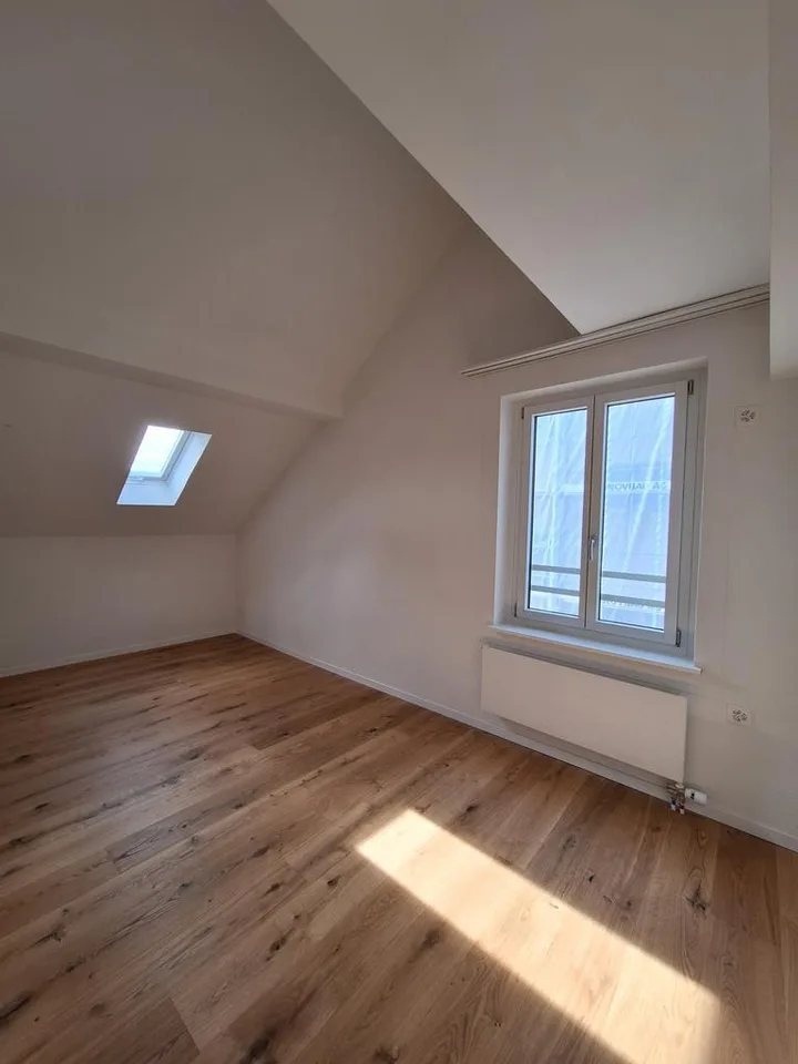 Maisonette 3,5 pièces avec balcon ensoleillé et vue panoramique