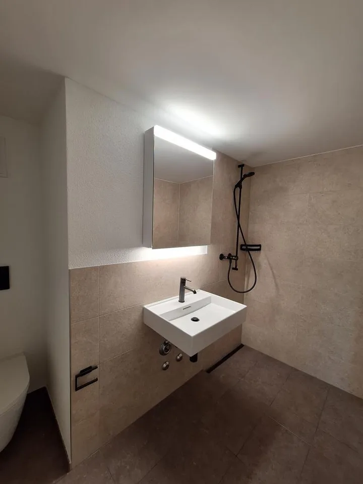 Maisonette 3,5 pièces avec balcon ensoleillé et vue panoramique