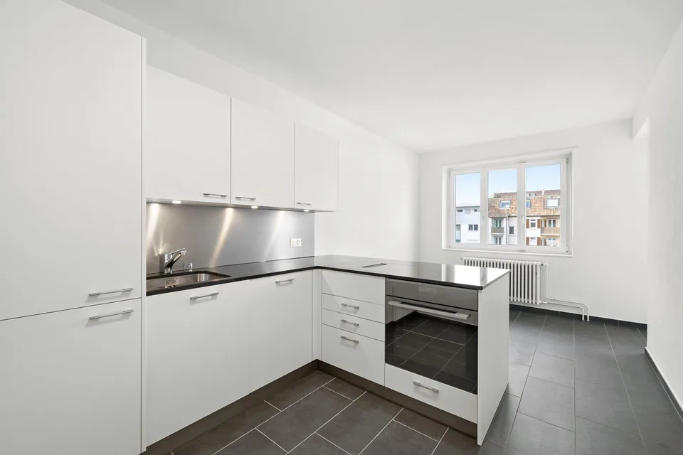 Helle 2.5 Zimmerwohnung im 1. OG