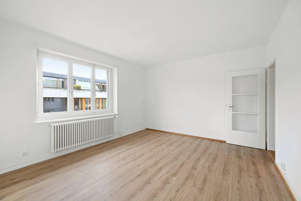 Helle 2.5 Zimmerwohnung im 1. OG