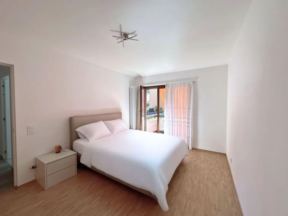 Helles 2.5-Zimmer-Wohnung renoviert, in zentraler Lage in Mendrisio