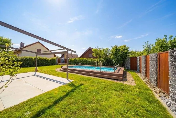 FREISTEHENDES 5.5 ZIMMER EINFAMILIENHAUS MIT POOL - WATT ELSE? – Foto 7 von 9