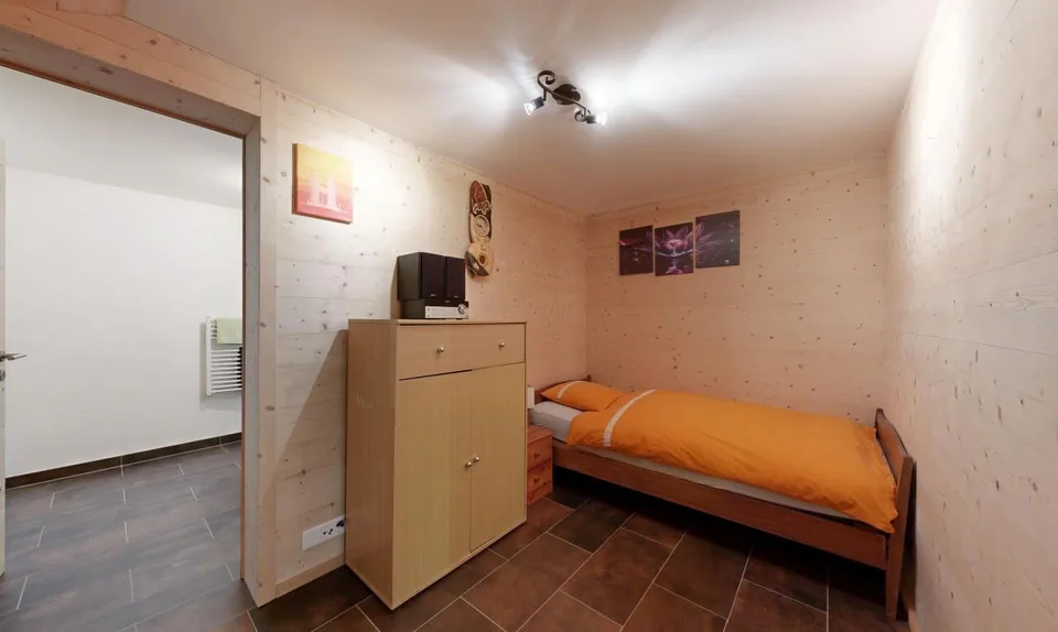 Garden-level 4-room apartment with private garden at the foot of the slopes – photo 9 of 18