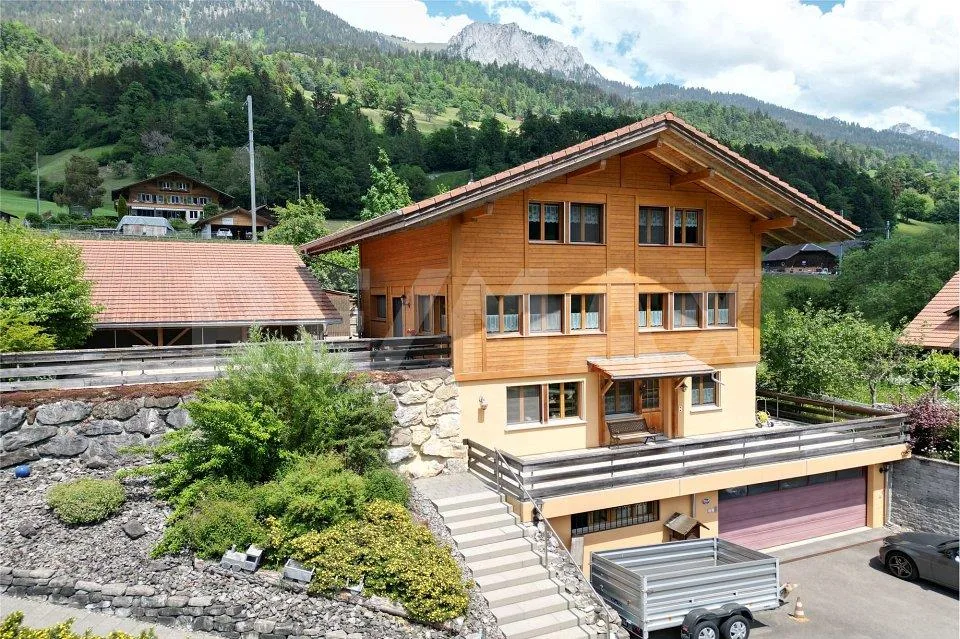 Più di una spaziosa casa unifamiliare - spazio per hobby, animali da compagnia e concetti di vita individuali
