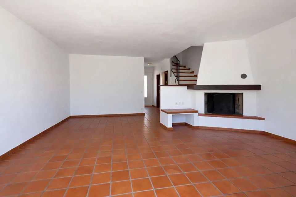 Villetta a schiera d’angolo con giardino – Losone | Eck-Reihenhaus ...