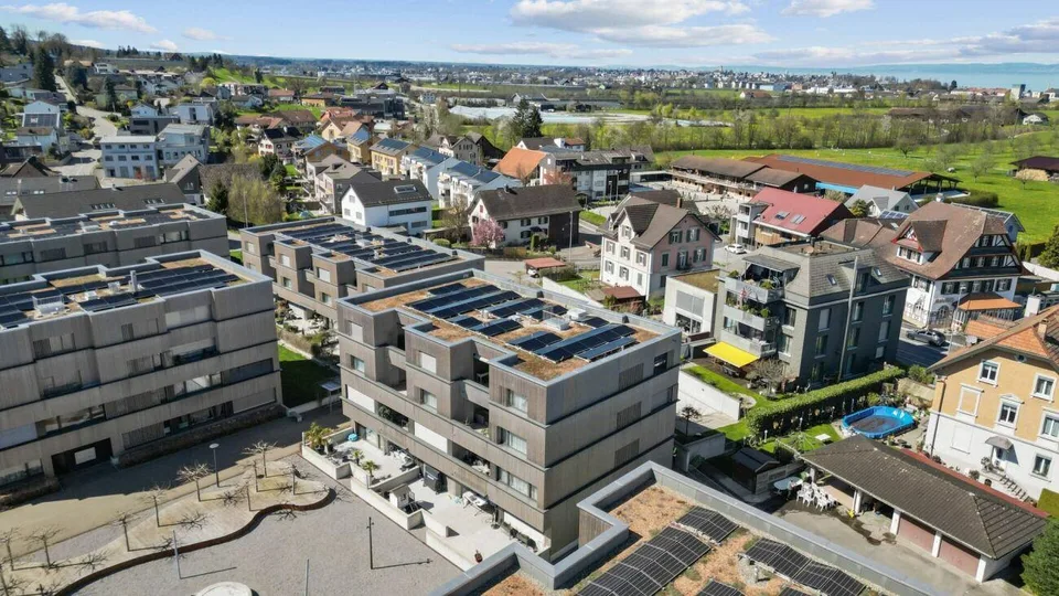 Appartamento moderno di 4,5 locali al piano terra - Vita centrale in una posizione molto richiesta