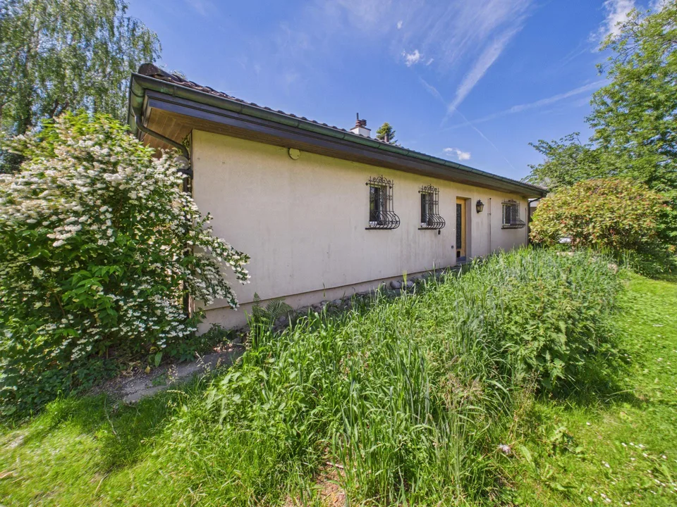 Freistehendes Einfamilienhaus mit attraktivem Entwicklungspotenzial – Foto 18 von 20