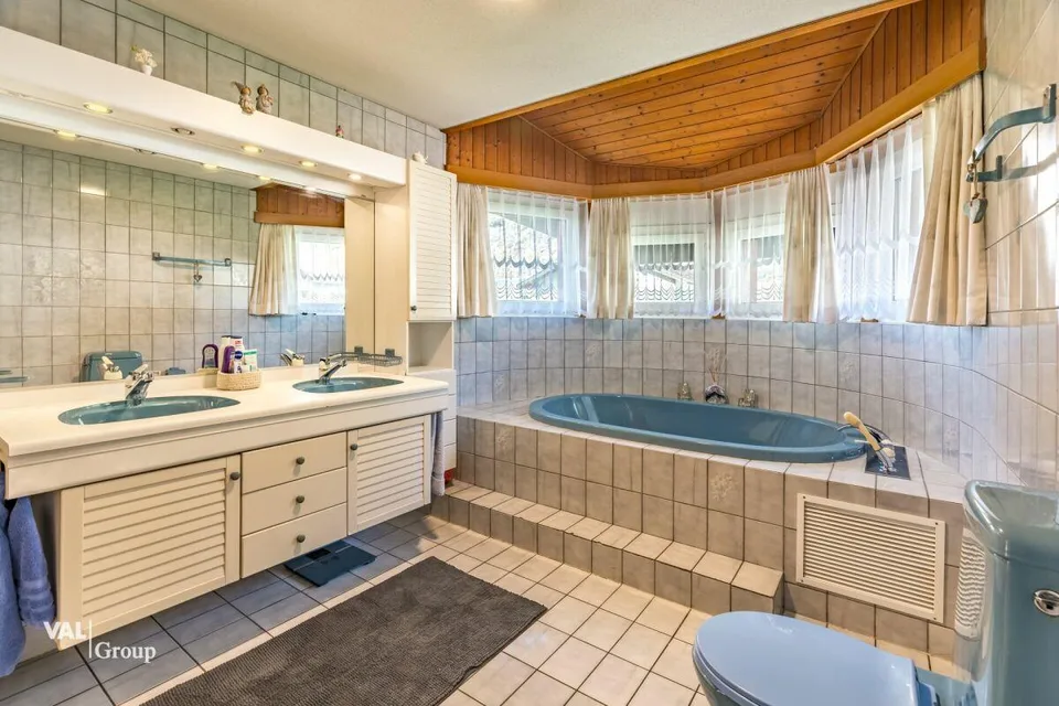 7.5 Zimmer Einfamilienhaus in Lalden – Foto 9 von 18