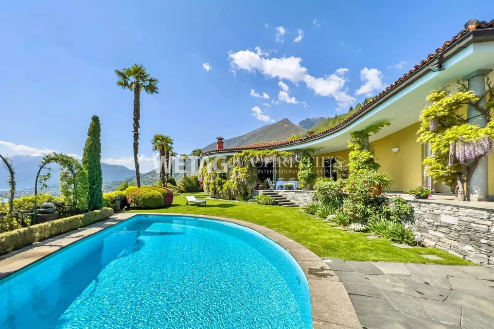 Mediterrane Villa mit herrlicher Sicht auf den Lago Maggiore, ideal...