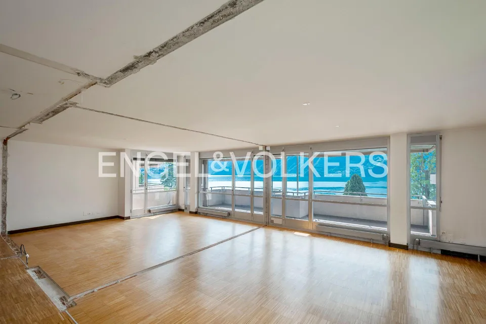 Großzügige Wohnung direkt am See im Central Park