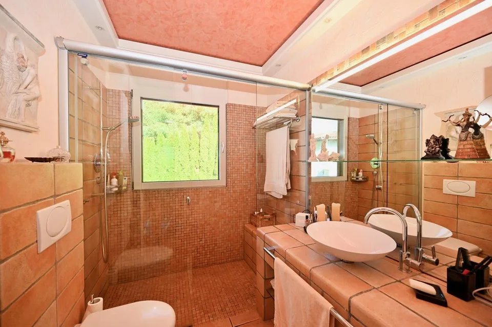 Elegante Attico con Vista Mozzafiato a 180° sul Lago - Casa di Vacanze – photo 18 of 24