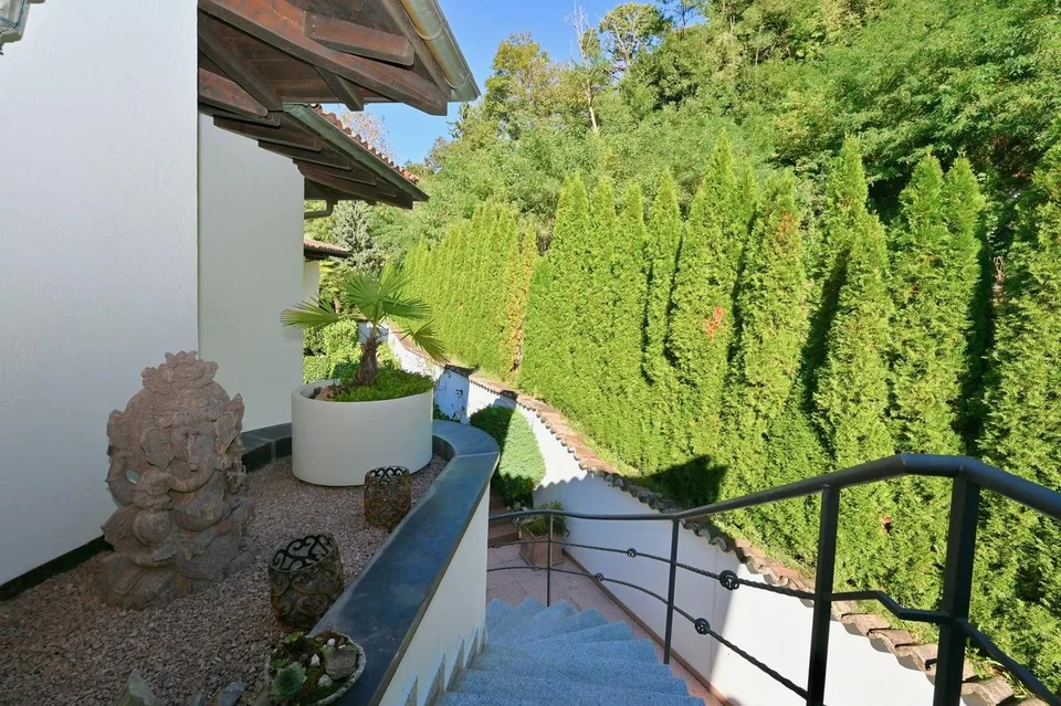Elegante Attico con Vista Mozzafiato a 180° sul Lago - Casa di Vacanze – photo 22 of 24