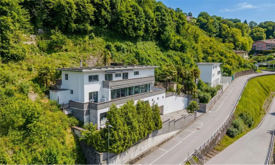 Moderna villa a pochi minuti dal centro di Lugano