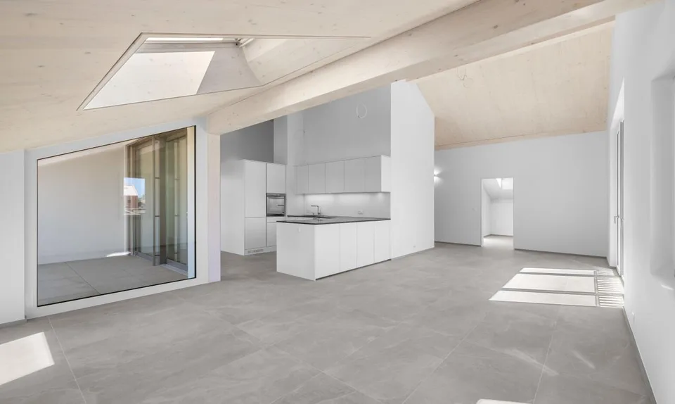 Moderne 5.5-Zimmer-Dachwohnung mit Bergsicht in Bonaduz
