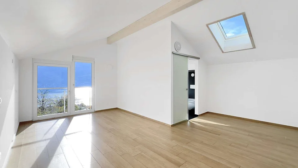 Grosszügiges Haus an sonniger Lage mit atemberaubender, unverbauter...