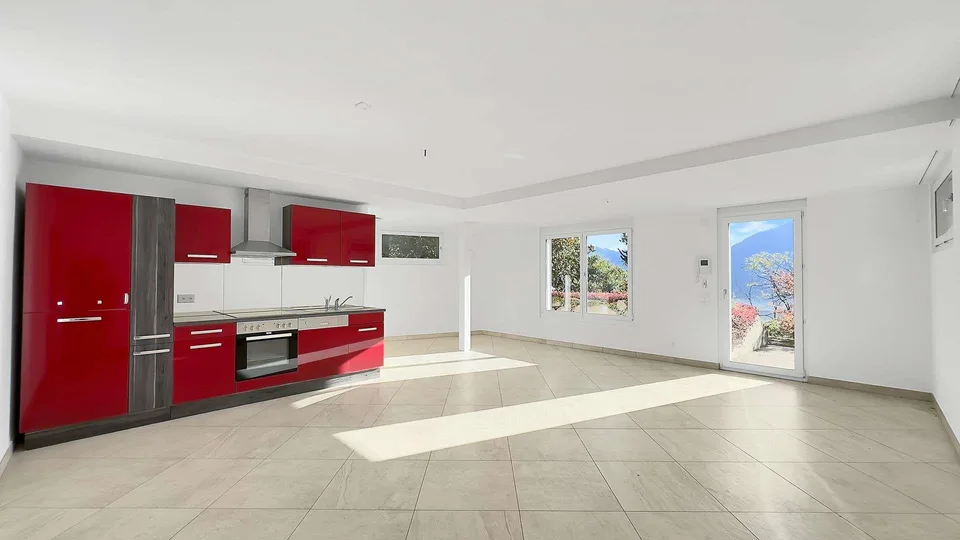 Maison spacieuse dans un emplacement ensoleillé avec une vue imprenable et dégagée sur le lac – photo 10 sur 12