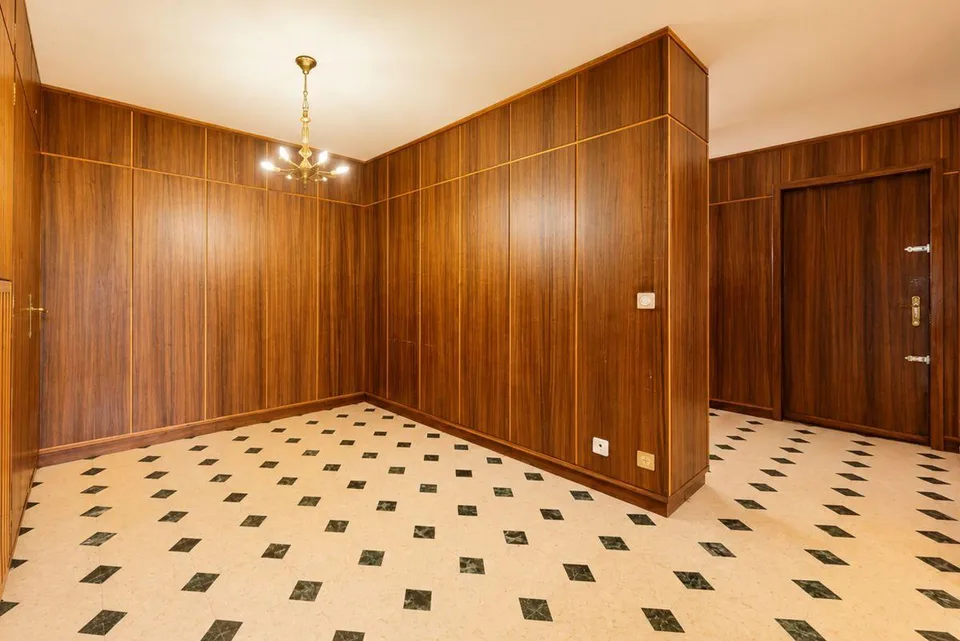 Authentique appartement de caractère coeur de Sainte-Croix – photo 10 sur 12