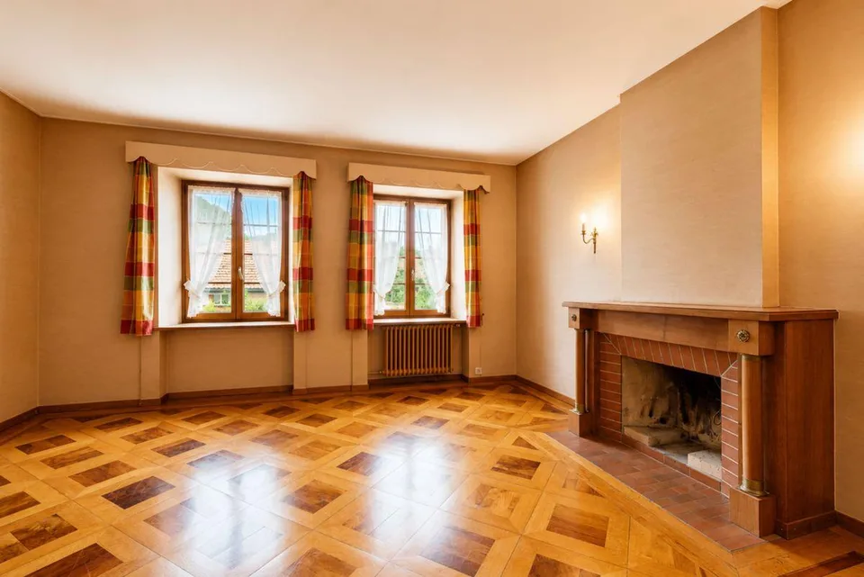 Authentique appartement de caractère coeur de Sainte-Croix – photo 6 sur 12