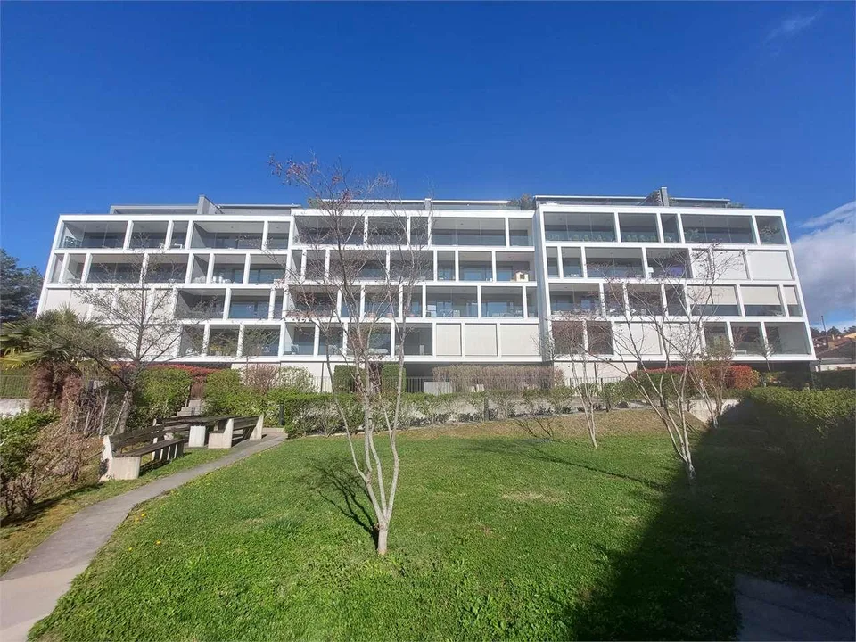 2363_Massagno, 4.5-Zimmer-Wohnung mit Seeblick