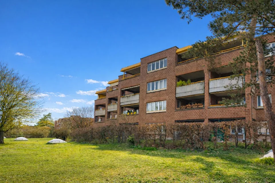 Helle Wohnung im ruhigen Zollweiden-Quartier mit Balkon