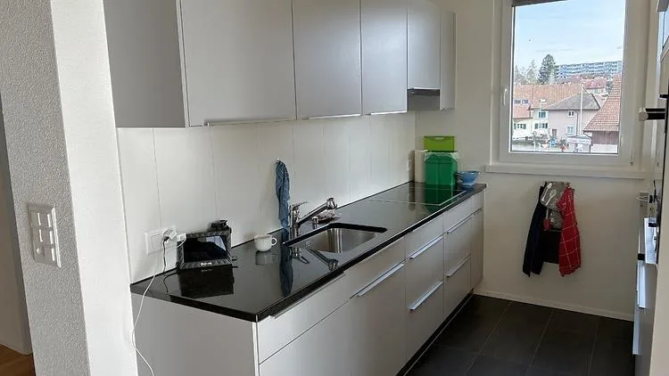 3½ ZIMMER-DACHWOHNUNG IN KERZERS (FR), MÖBLIERT, TEMPORÄR