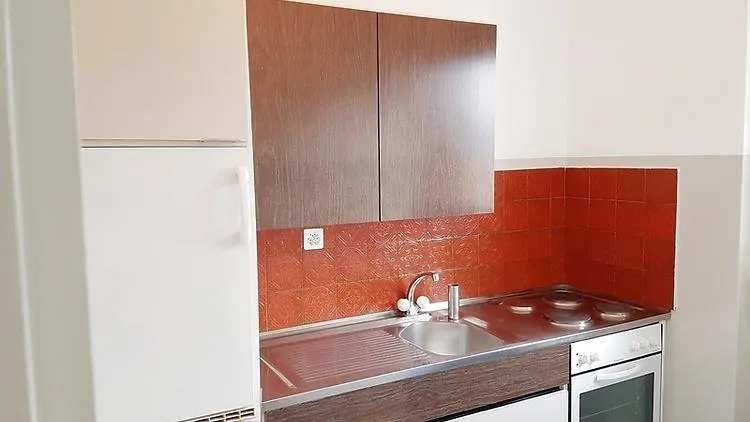 1½ ZI-WOHNUNG IN VACALLO (TI), MÖBLIERT