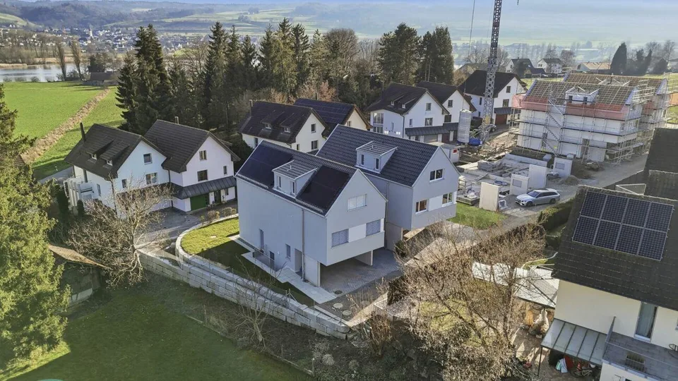Mietkauf: Heute einziehen, morgen Eigentümer - modernes Doppeleinfamilienhaus in Stein am Rhein