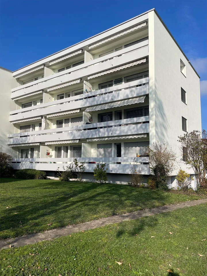 Zentrale Wohnung in Lyss!