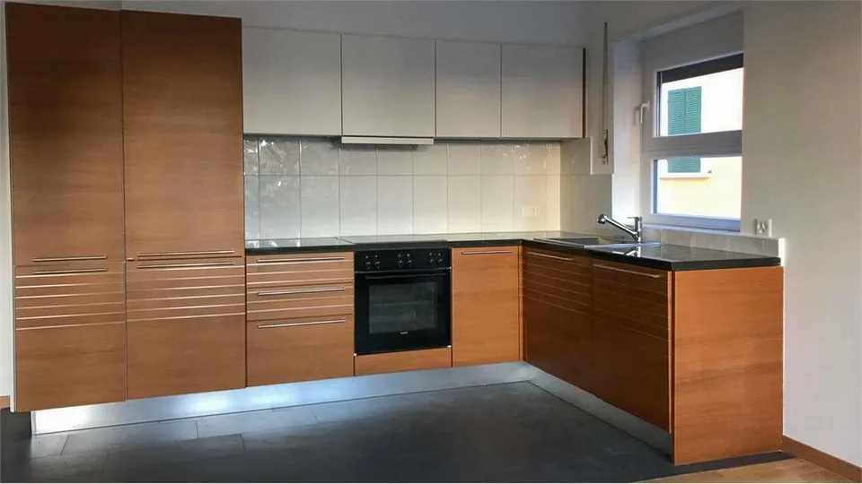Lugano Ruvigliana: elegantes 3,5-Zimmer-Wohnung mit teilweisem Seeblick