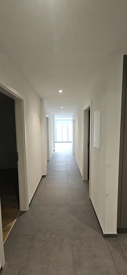 Appartamento moderno di 4,5 locali al 2° piano in una posizione tranquilla a Lommiswil - Prima locazione – foto 30 di 31