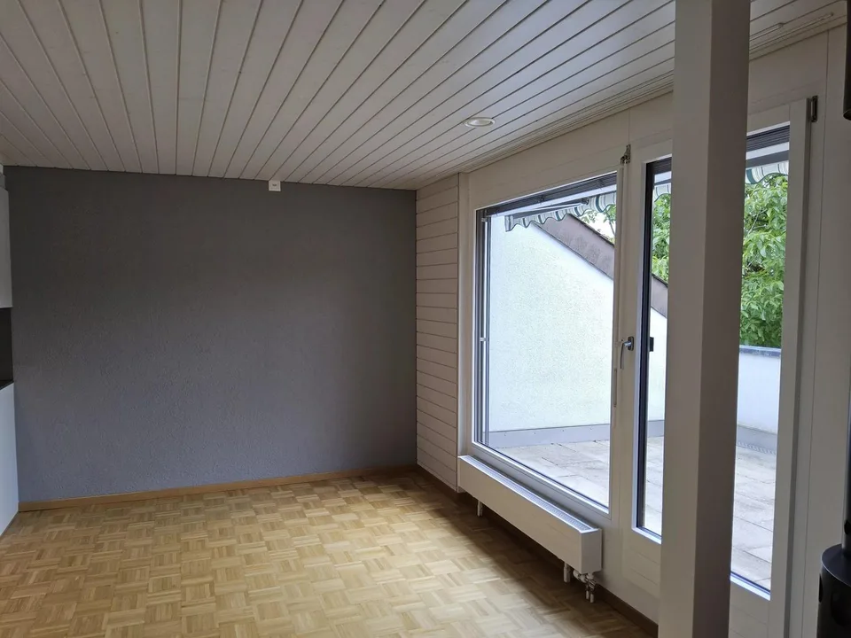 Zu vermieten: Sanierte 3½ Zimmer-Wohnung (2. OG ohne Lift) in Wicht...