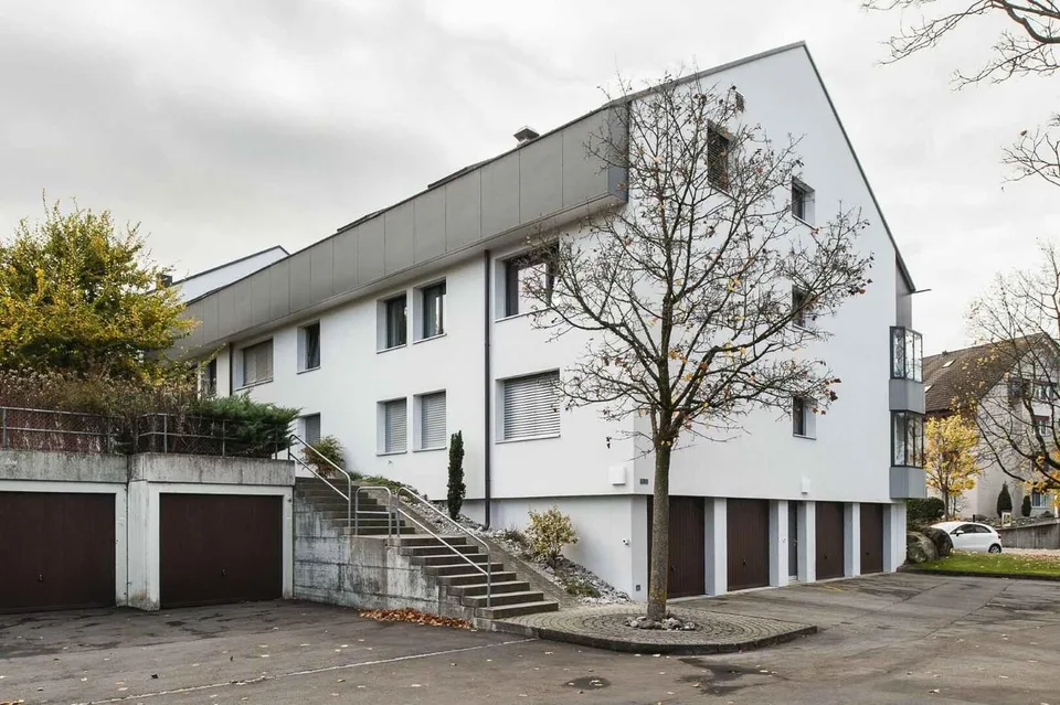 Zu vermieten: Sanierte 3½ Zimmer-Wohnung (2. OG ohne Lift) in Wicht...