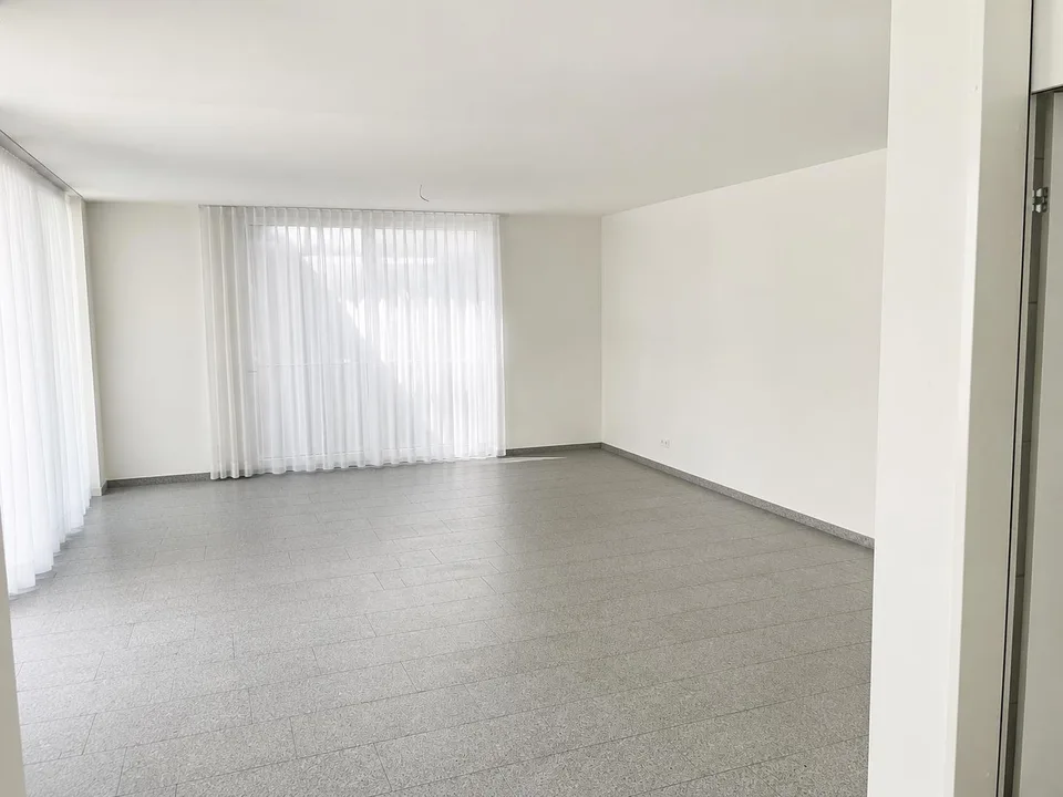 Moderne 3.5 Zimmer Wohnung in Igis zu vermieten!