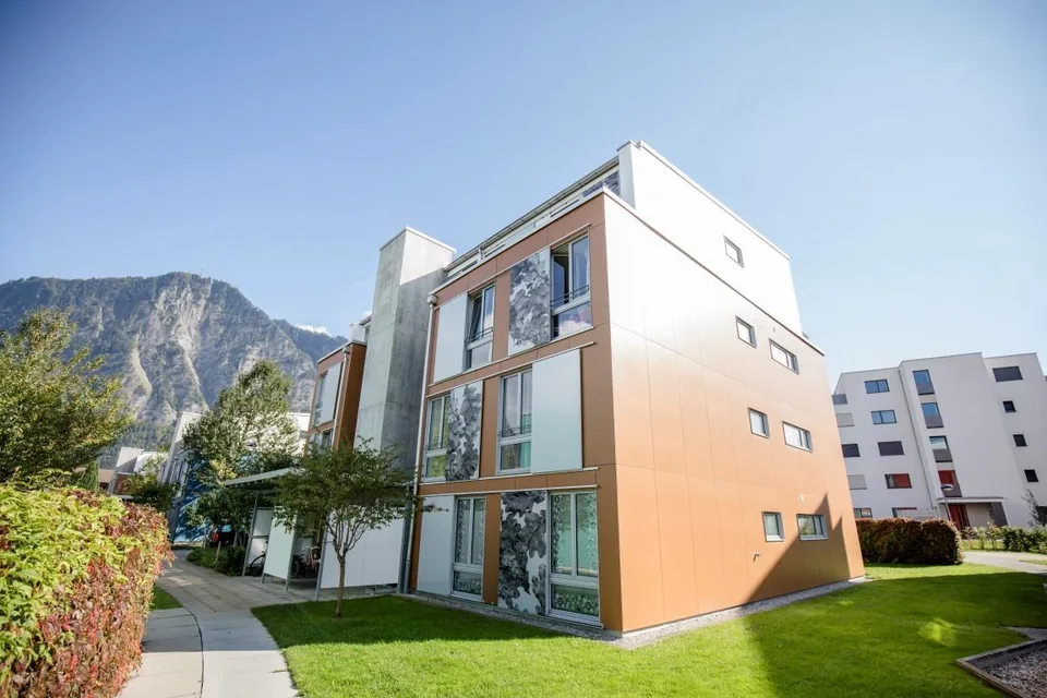 Moderne 3.5 Zimmer Wohnung in Igis zu vermieten!