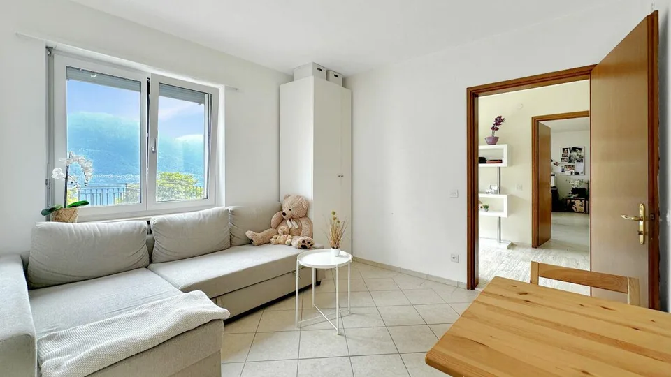 Brione sopra Minusio - Villa mit 3 Wohnungen – foto 10 di 21