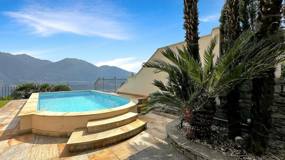 Brione sopra Minusio - Villa mit 3 Wohnungen – foto 19 di 21