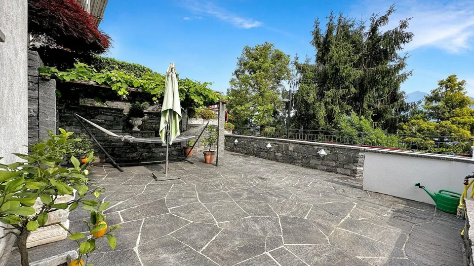 Brione sopra Minusio - Villa mit 3 Wohnungen – foto 15 di 21