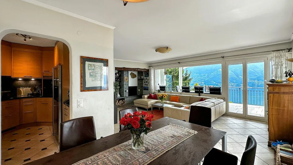 Brione sopra Minusio - Villa mit 3 Wohnungen