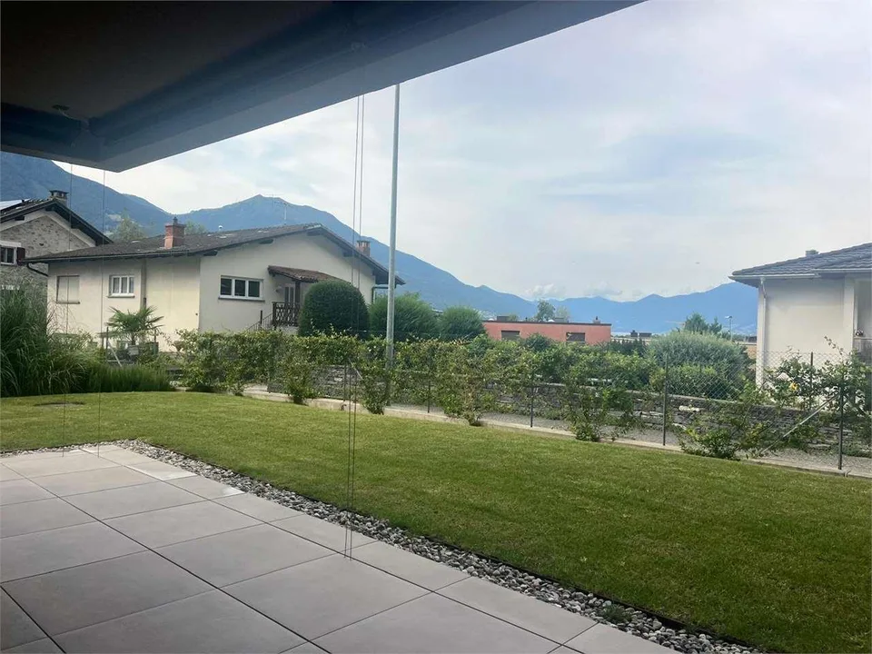 Gordola- stupendo 4.5 con giardino